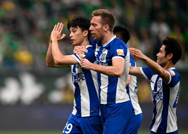 电竞世界杯-高压逼抢让对手吃惊 于根伟为津门虎植入强者心态